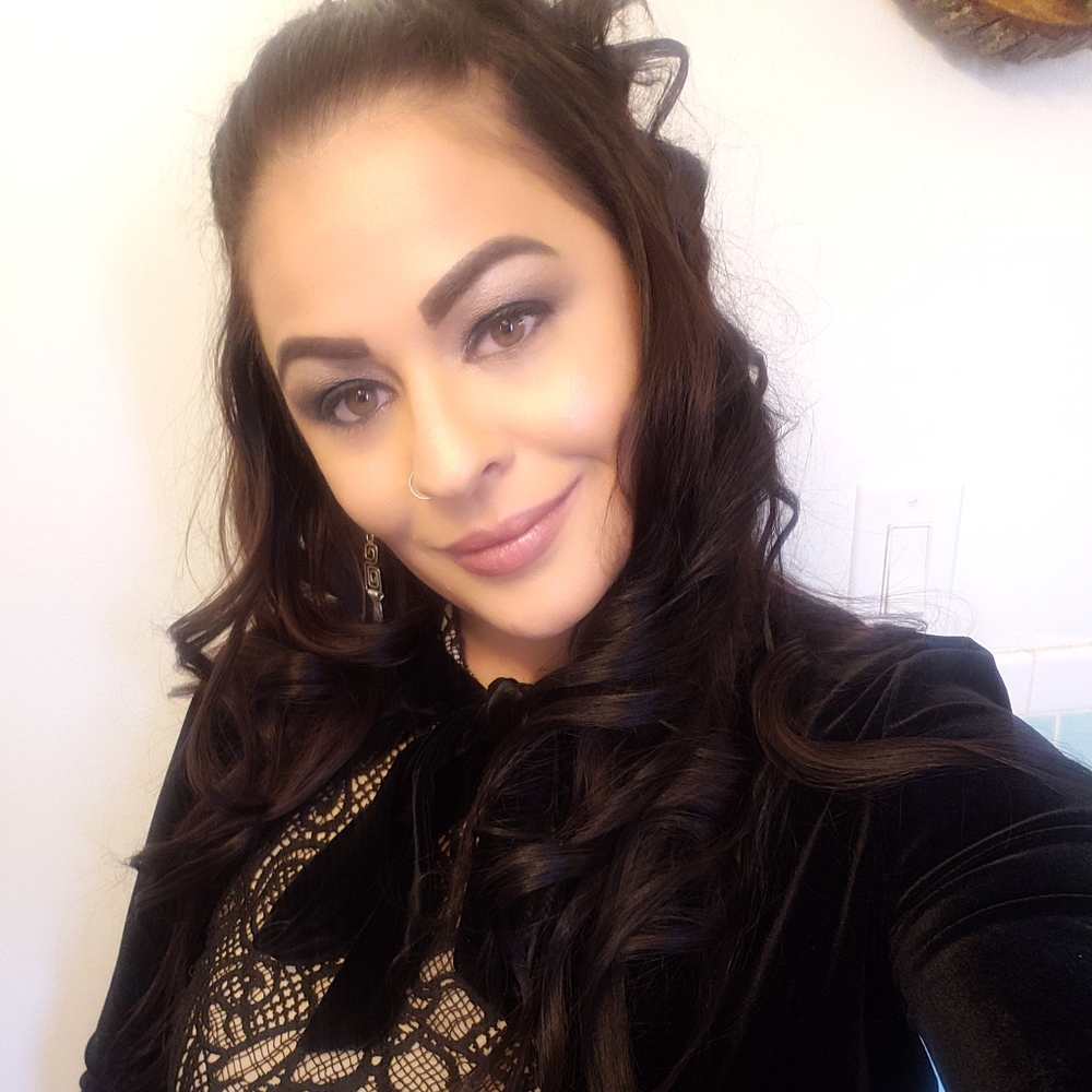 Meet your Posher, Victoria